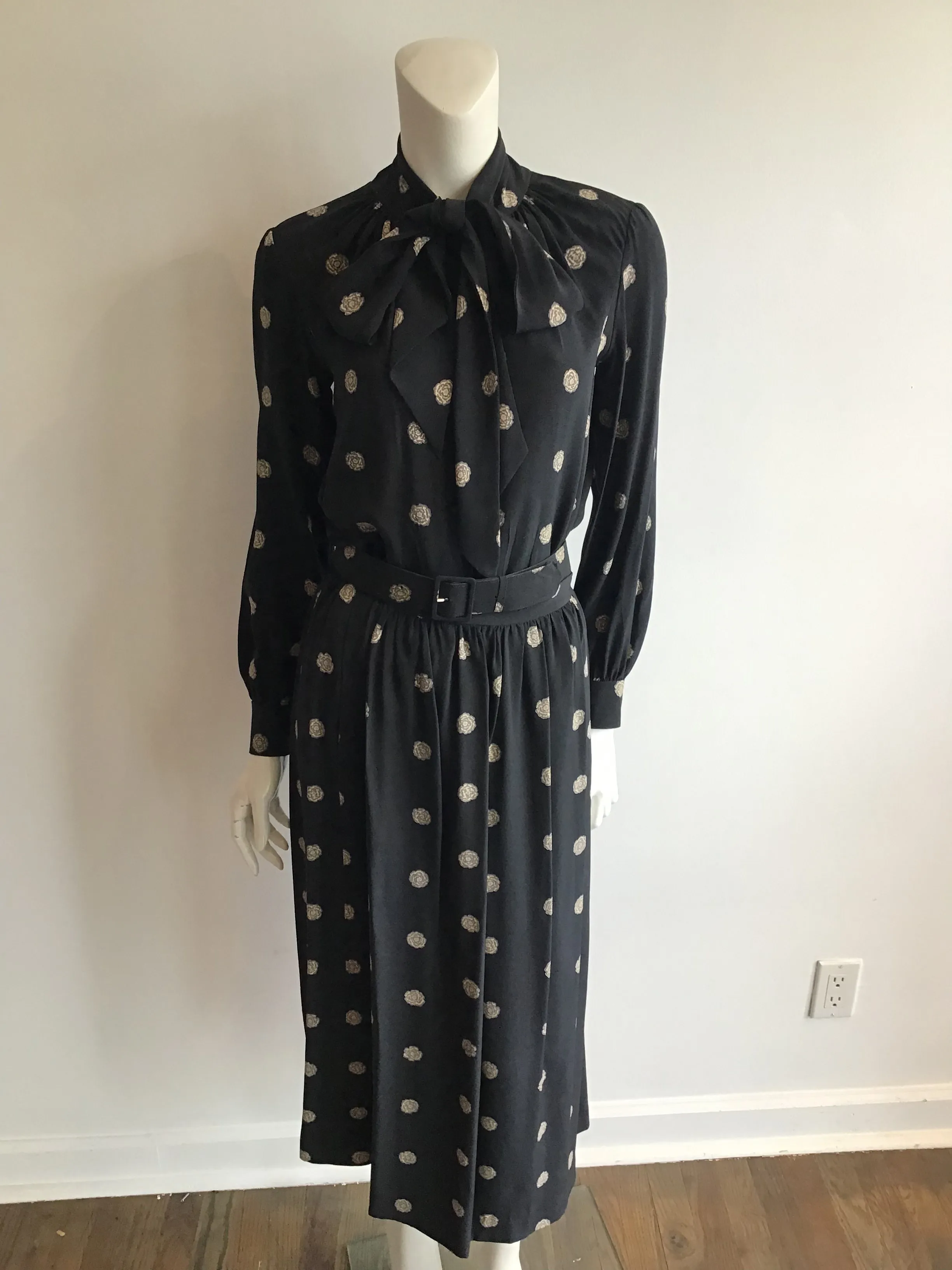 1980's Donald Brooks Black and white 3 piece Silk Suit-size 6/8