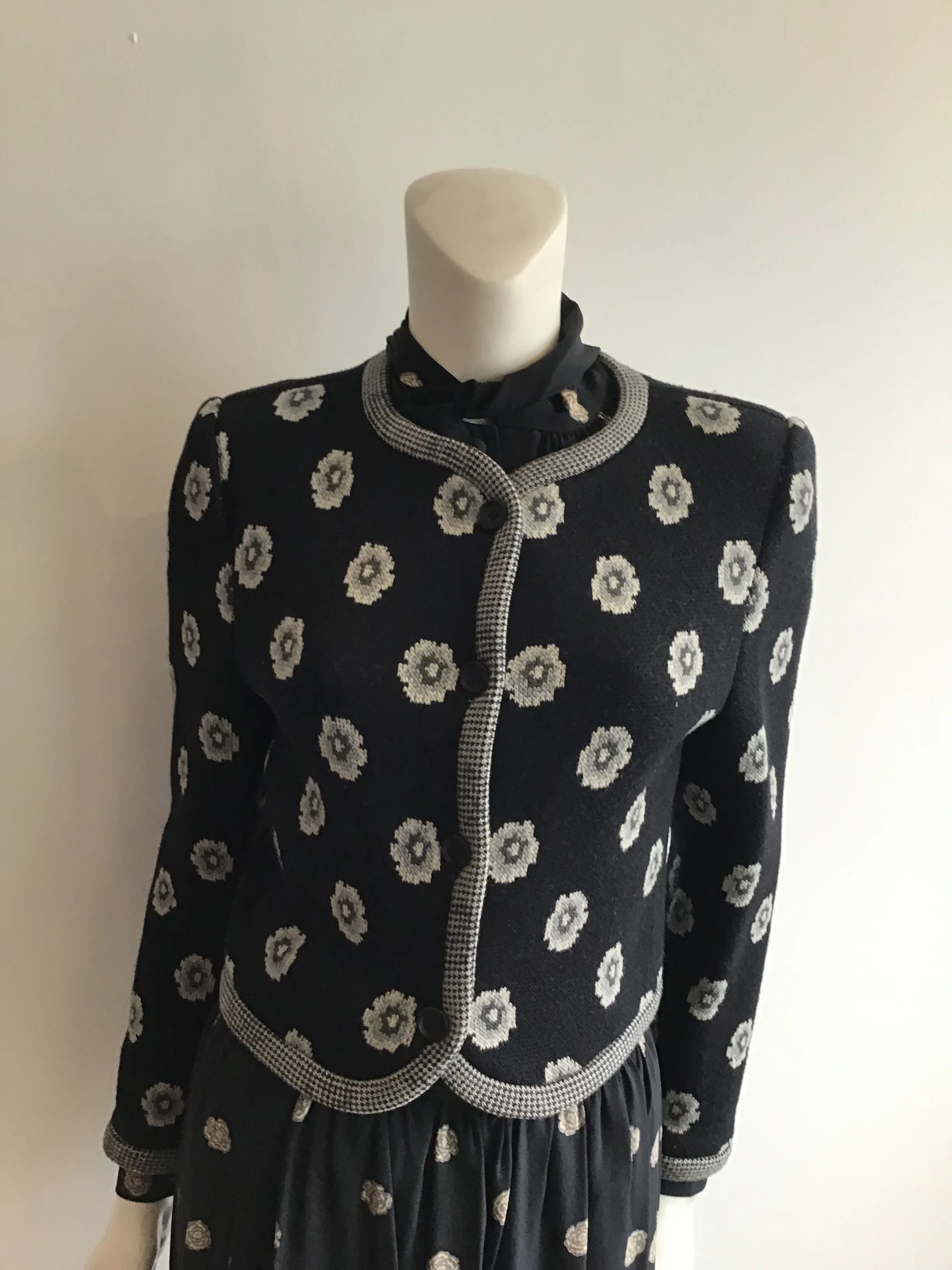 1980's Donald Brooks Black and white 3 piece Silk Suit-size 6/8