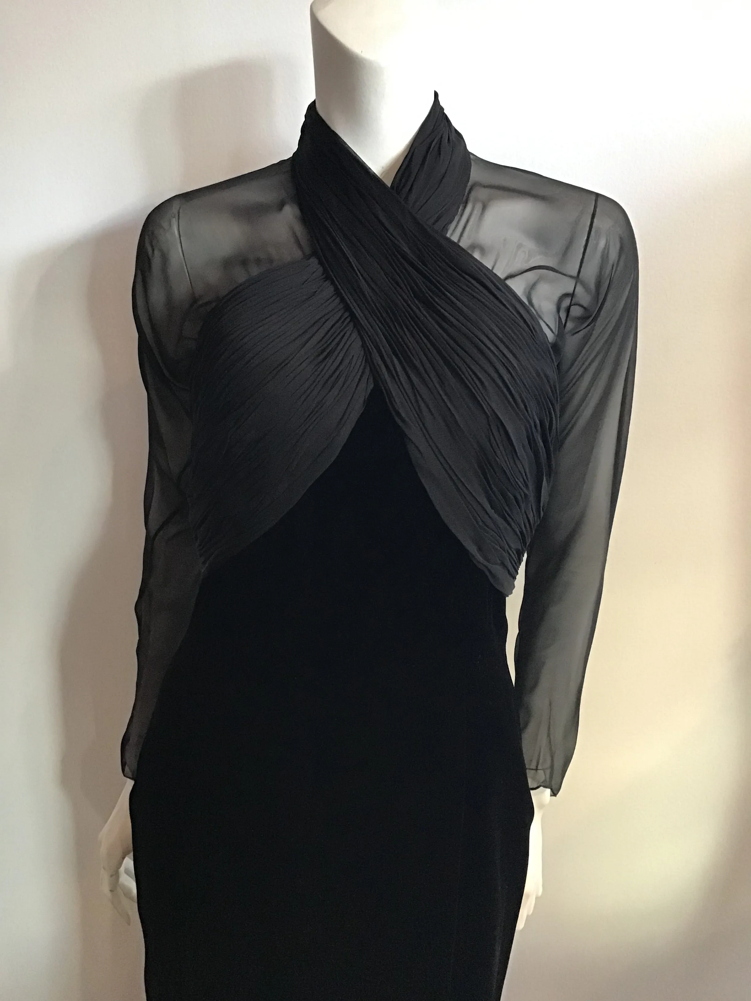 1980's Oscar De La Renta Black Silk and Silk Chiffon Evening Gown-size 7/8