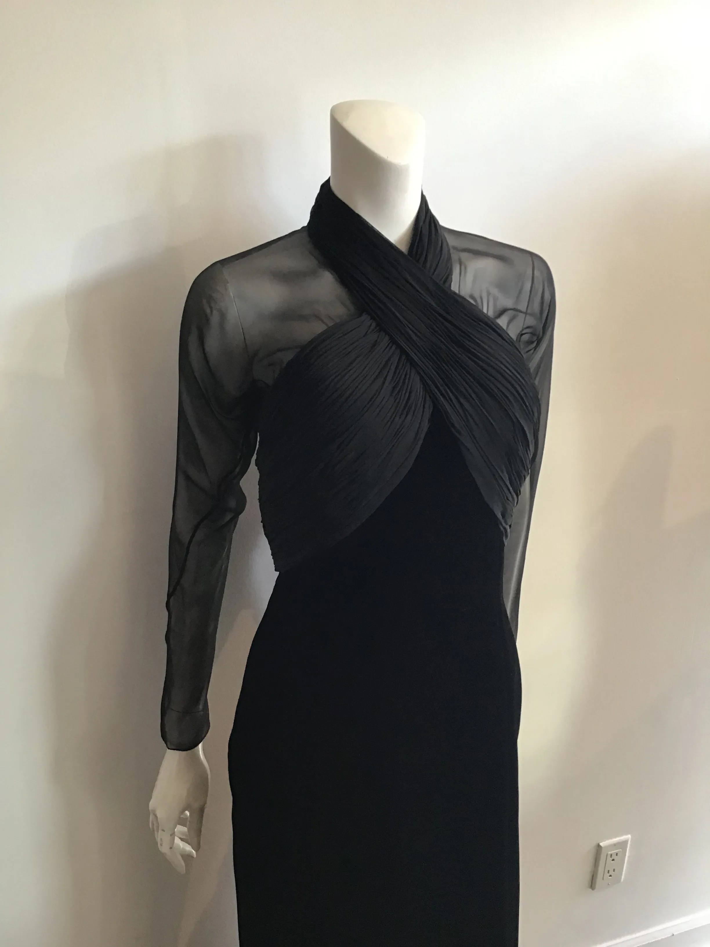 1980's Oscar De La Renta Black Silk and Silk Chiffon Evening Gown-size 7/8