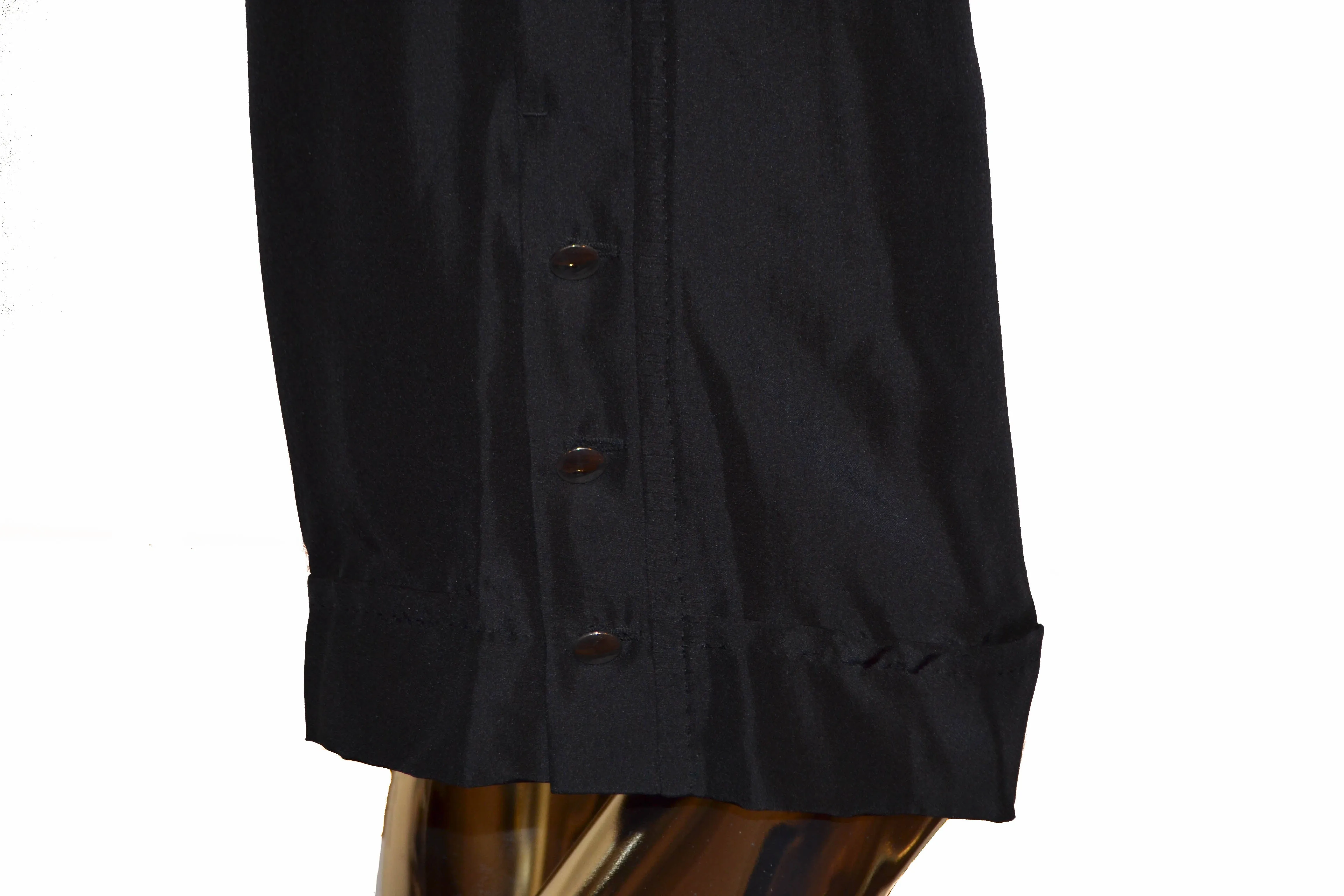 Authentic Louis Vuitton Black 100% Silk Capri Pants Size 34