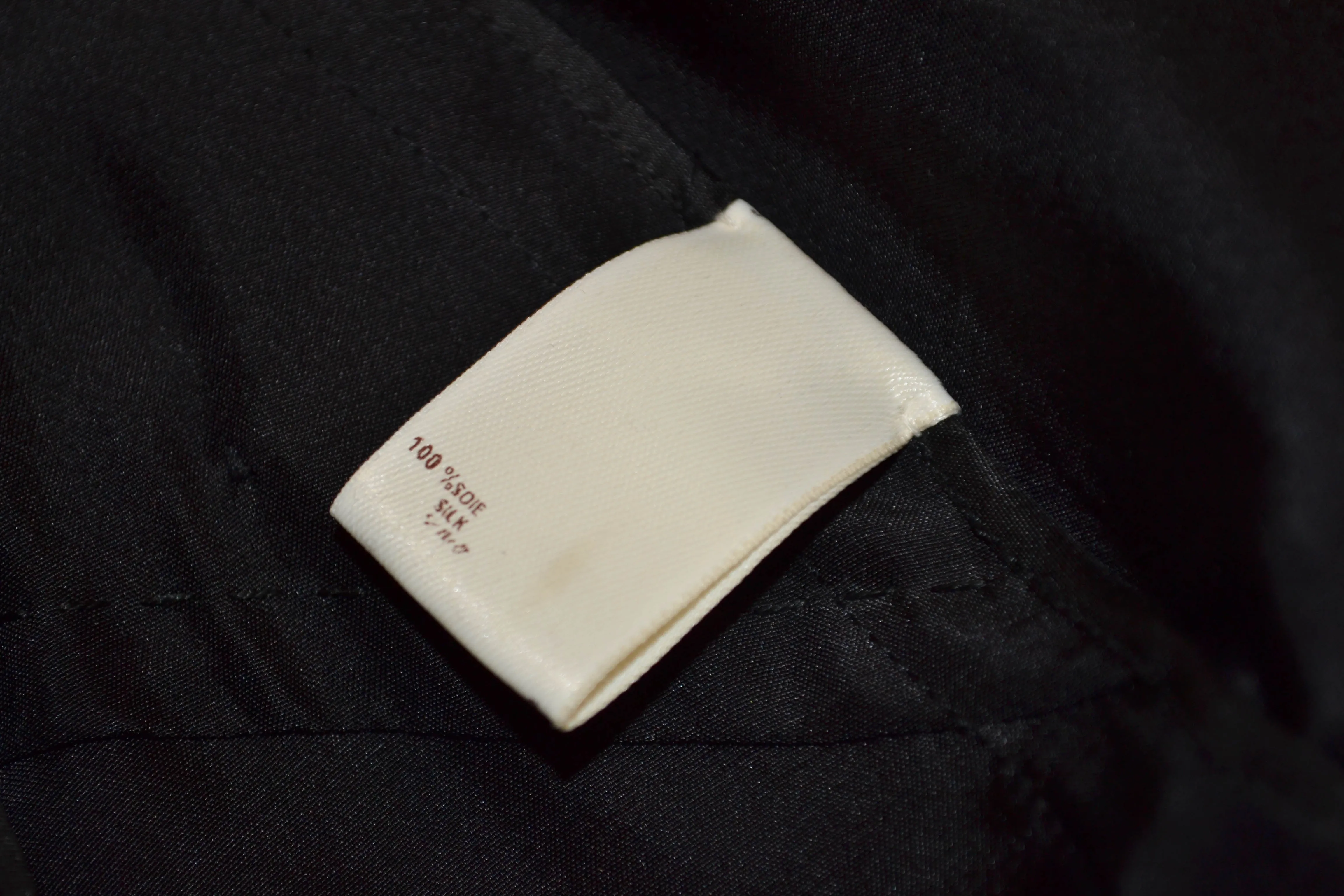 Authentic Louis Vuitton Black 100% Silk Capri Pants Size 34