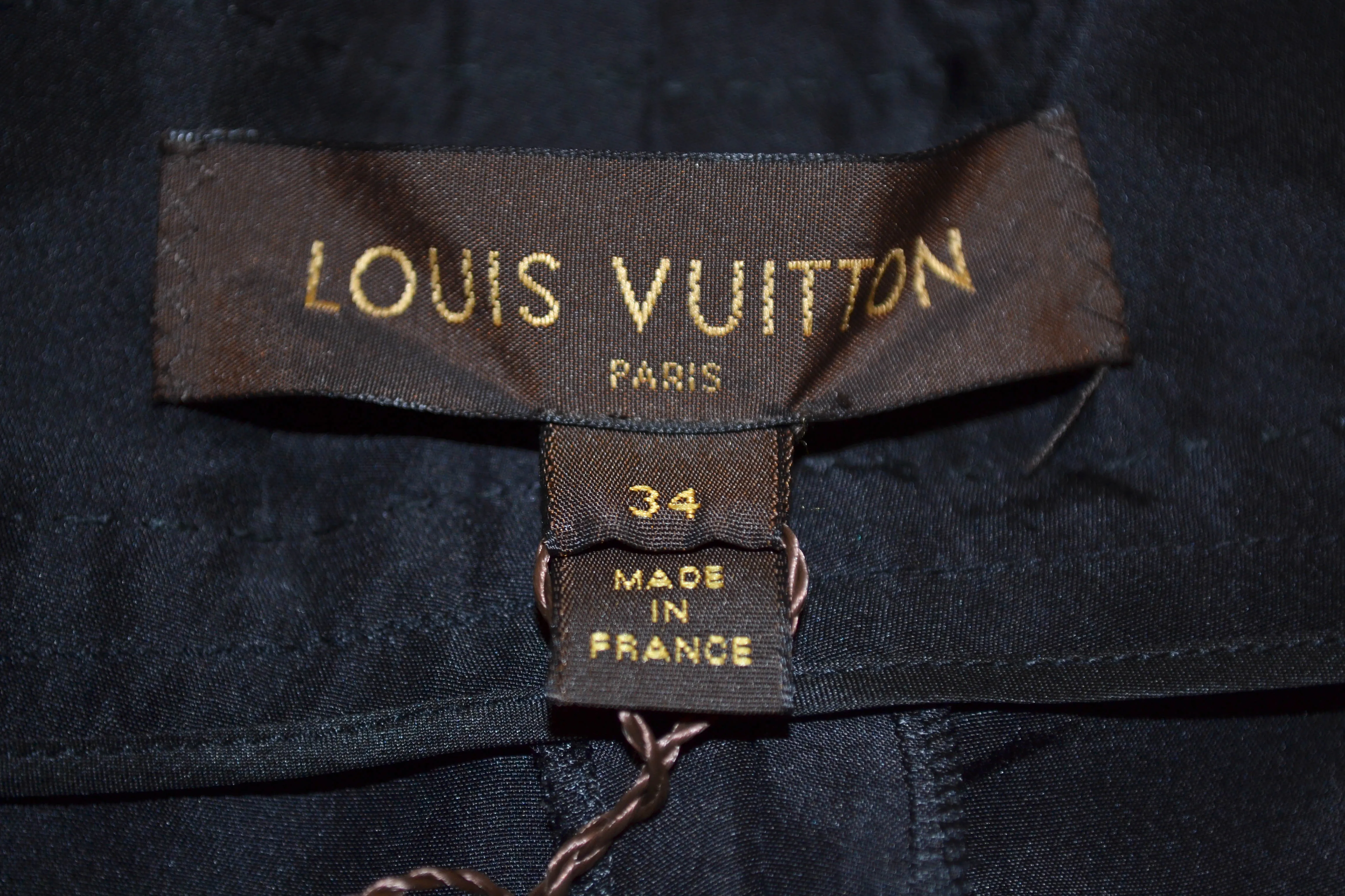 Authentic Louis Vuitton Black 100% Silk Capri Pants Size 34