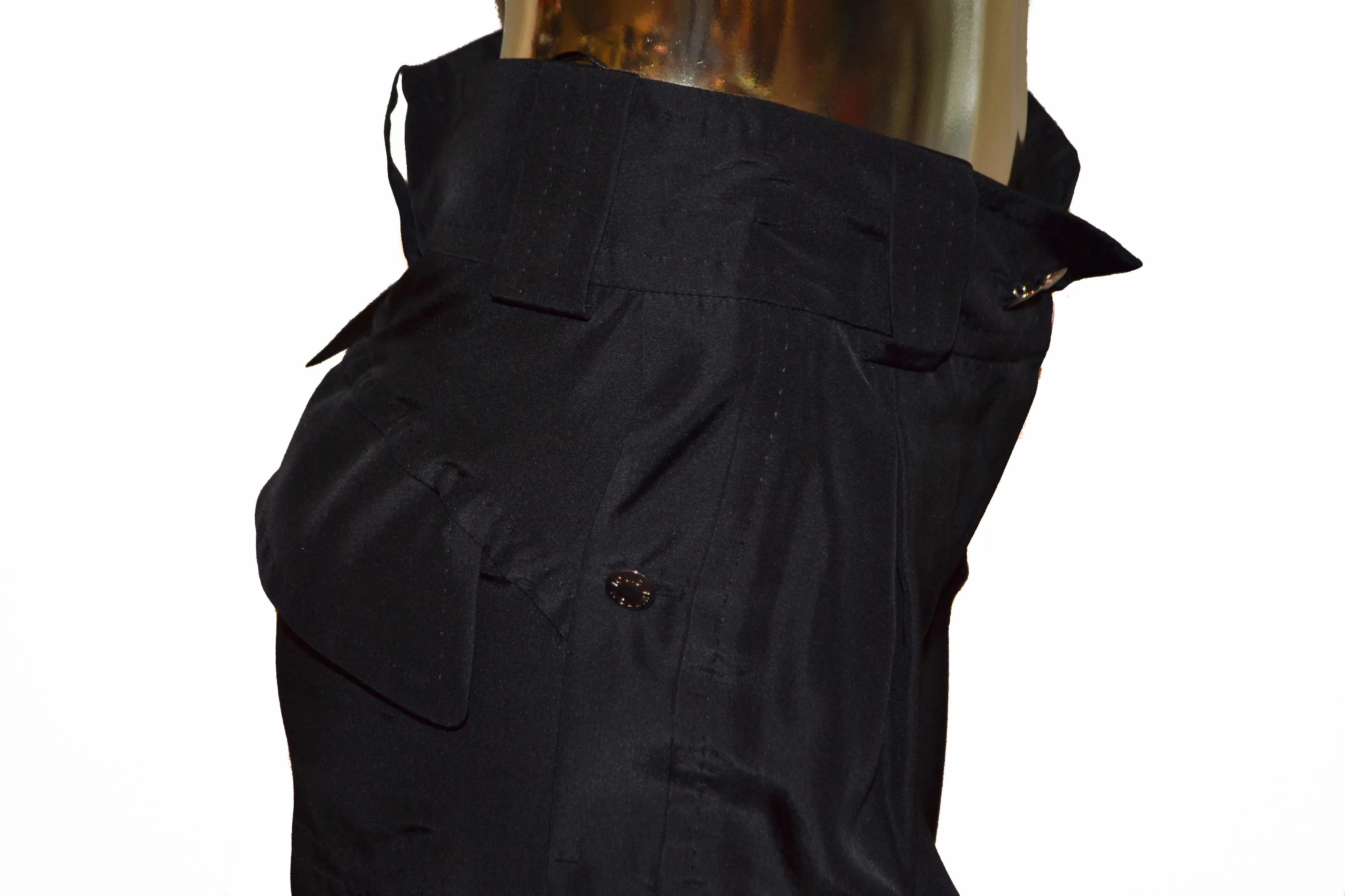 Authentic Louis Vuitton Black 100% Silk Capri Pants Size 34