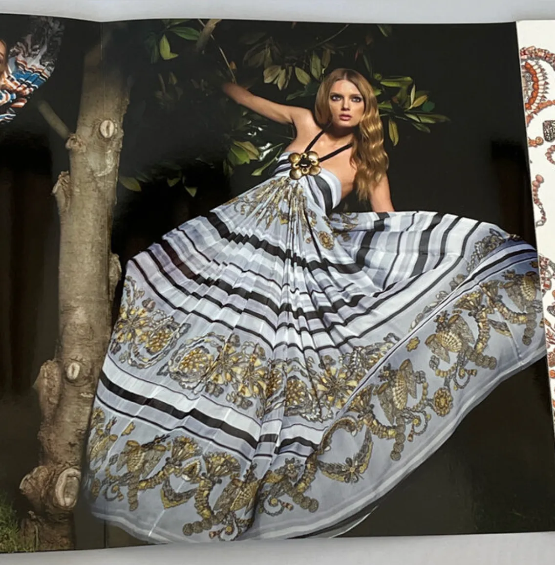 Resort 2009 Gucci by Frida Giannini Runway Look 18 Silk Caftan Dress w Elaborate Shell Halter