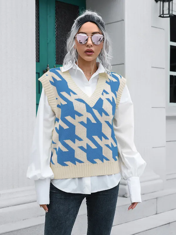 Robyn Women's Thousand Bird Check V-Neck Vest Sweater