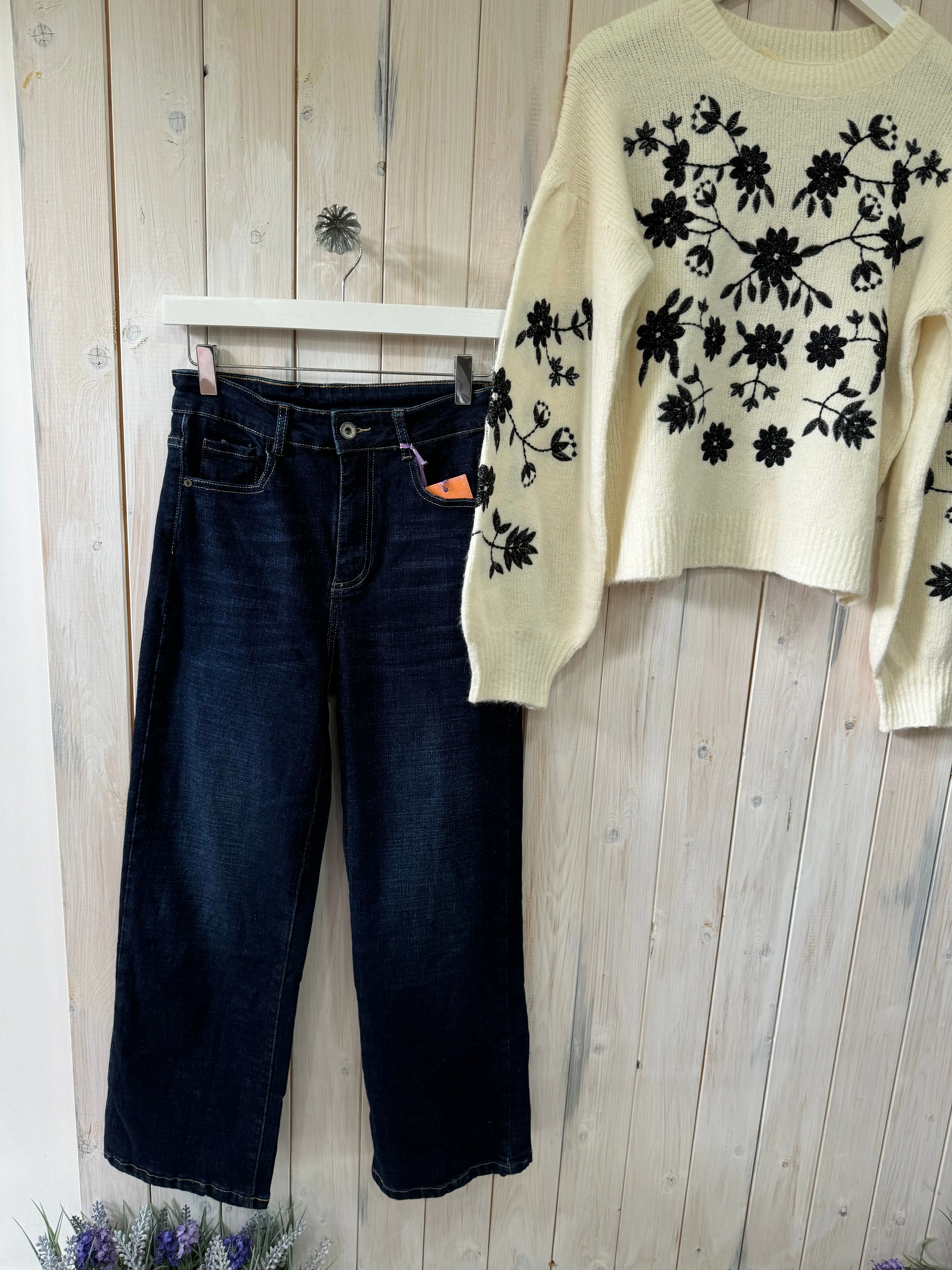Rossy Wide Leg Crop Jeans - New Season