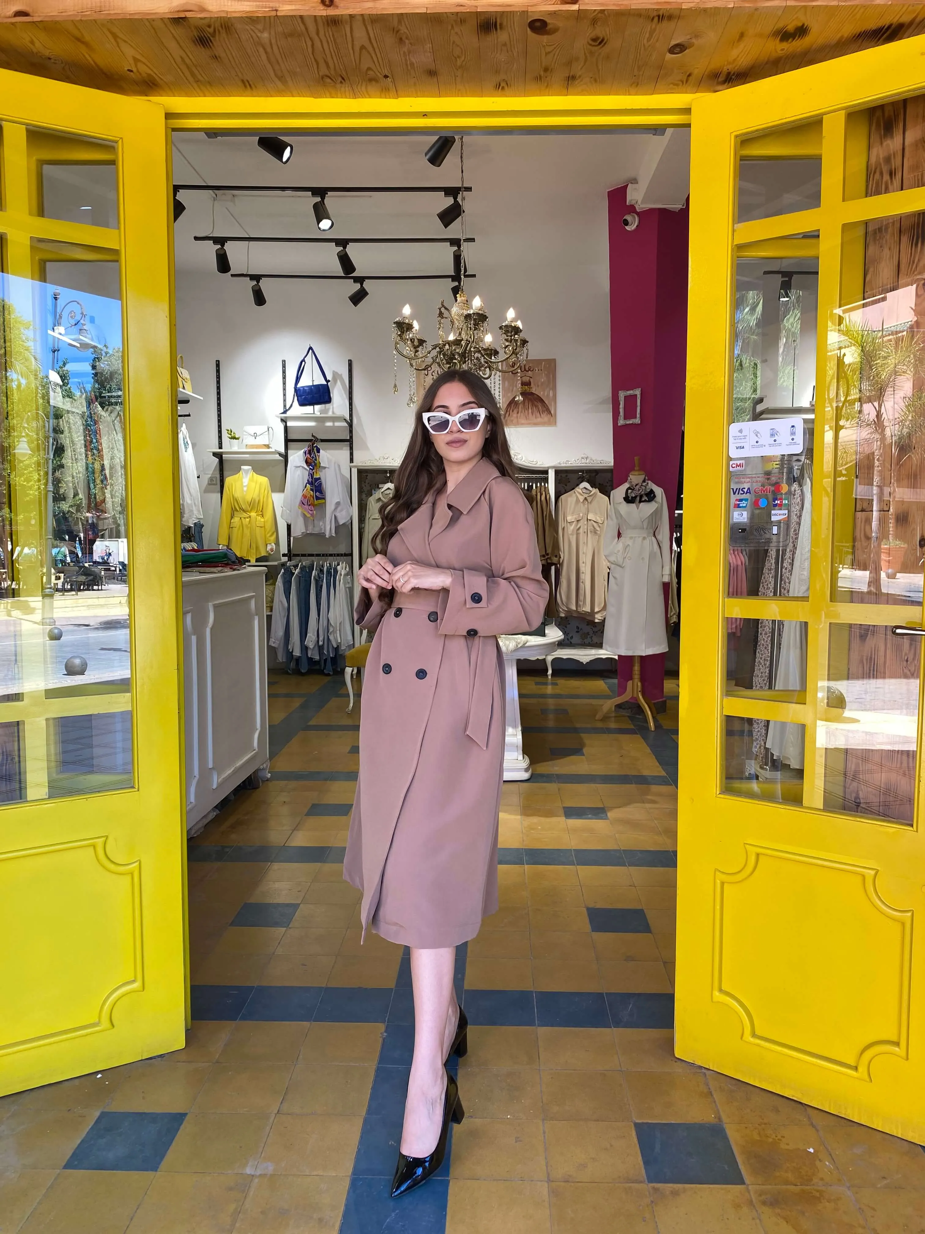 Trench-coat long en marron caramel