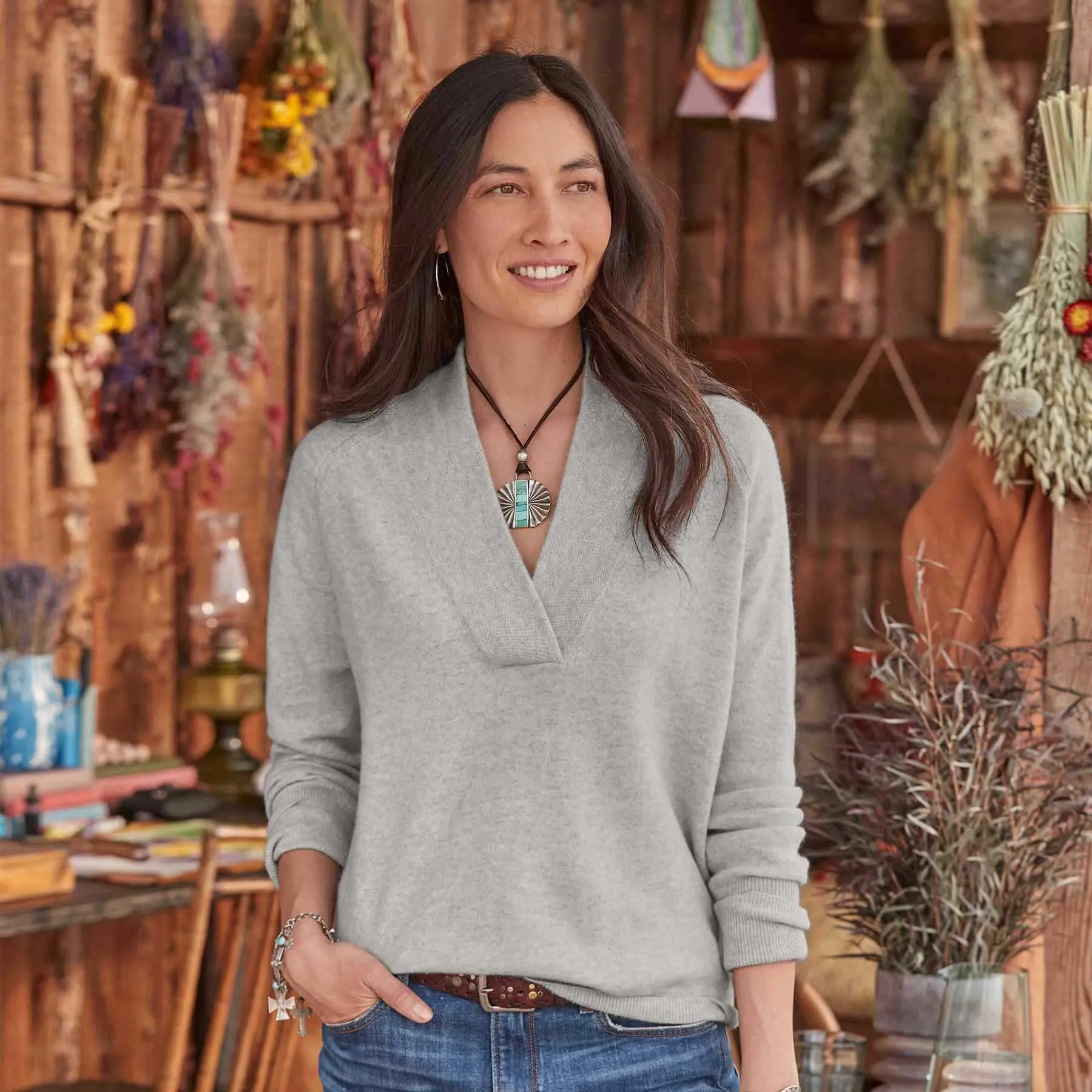 V-neck pullover solid color loose long-sleeved top
